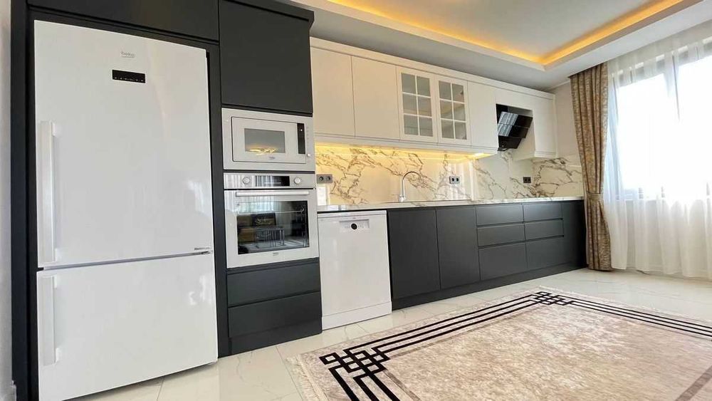 Просторная квартира 134м2 жилой комплекс 100м до моря Махмутлар Турция