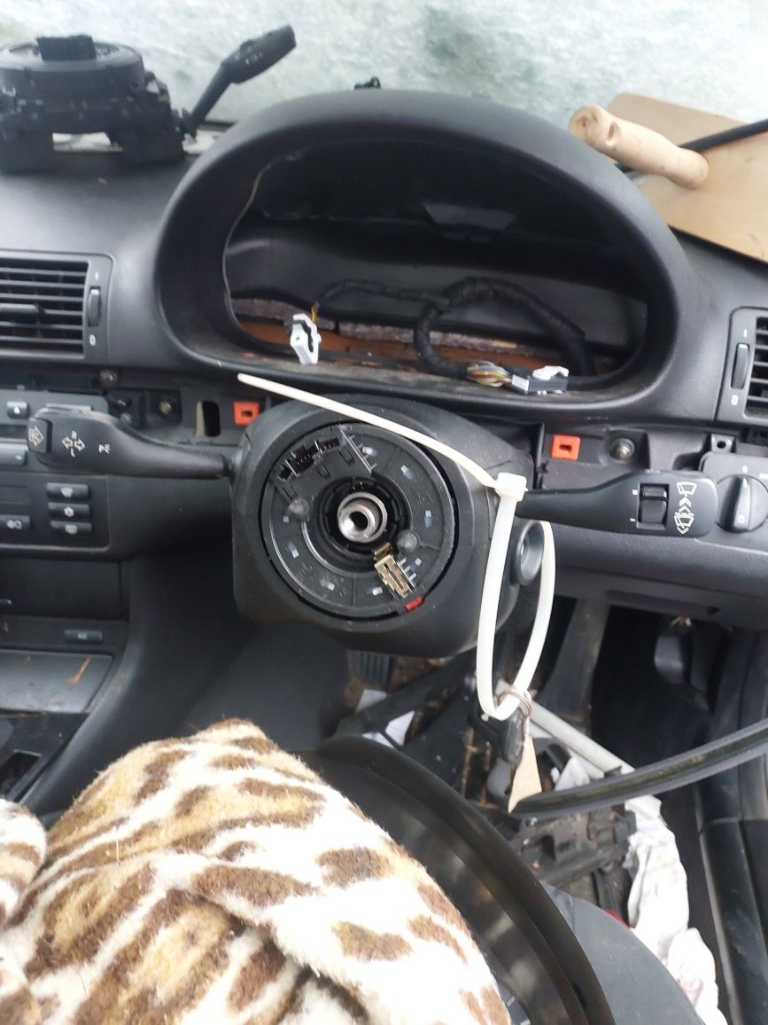 tasma kierownicza zwijak Bmw E46 2.5 coupe przedlift  E39 X5