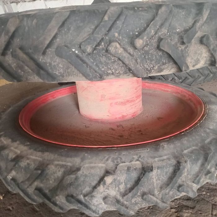 Продам спарку колес на трактор  Claas