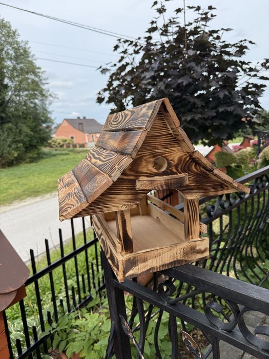 Karmnik ogrodowy z drewna – solidny, naturalnyxxl 45 cm