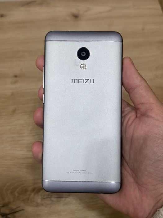 Meizu M5s сірого кольору на 32 гб