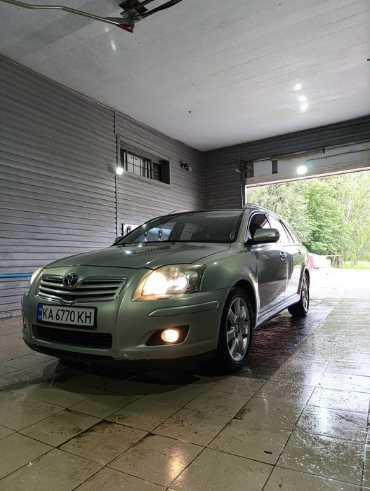 Toyota Avensis 2.4 АКПП