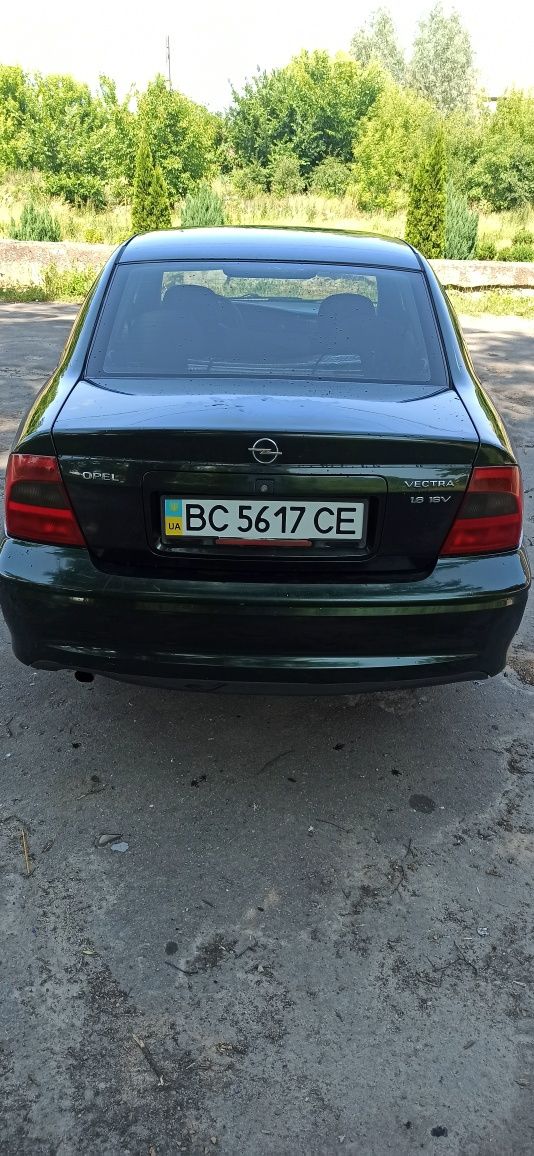 Опель вектра б 1.6 бензин 1999 р