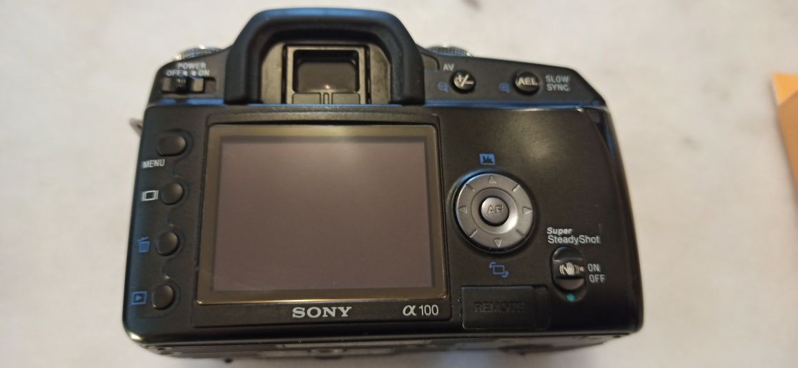 Sony A100 N50 (como nova)