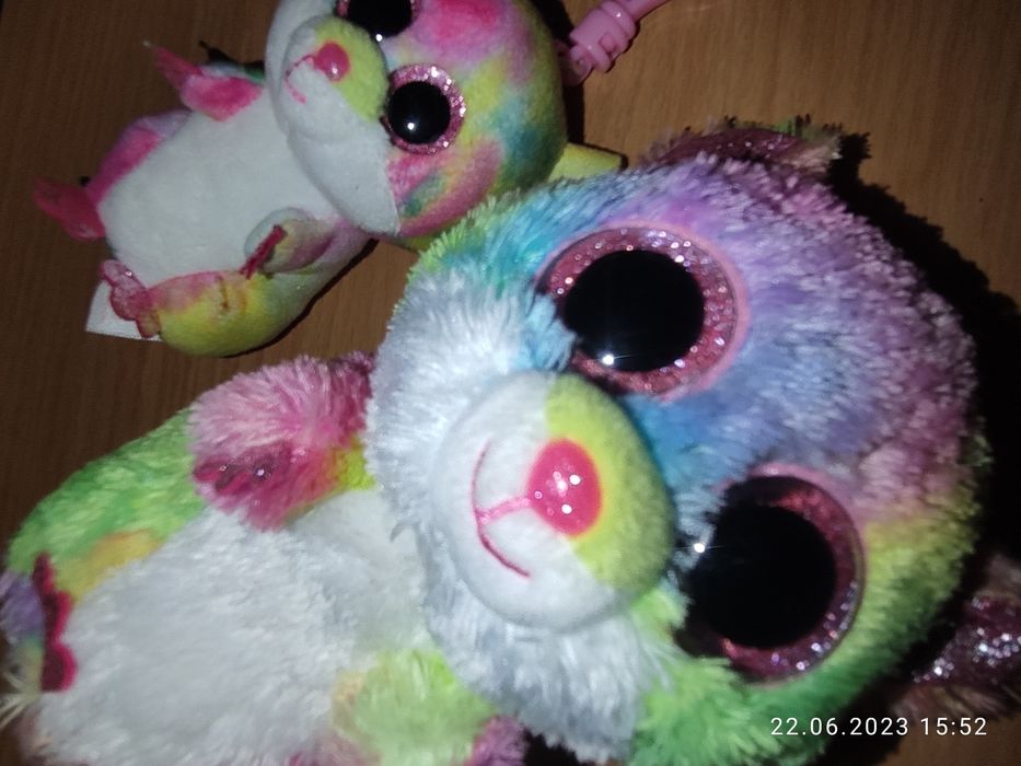 Мягкие игрушки. Яркие мягкие игрушки.