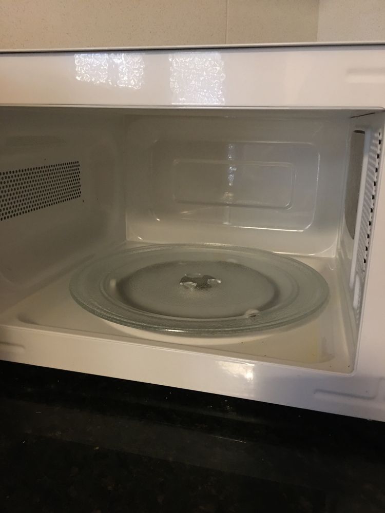 Microondas marca kunf