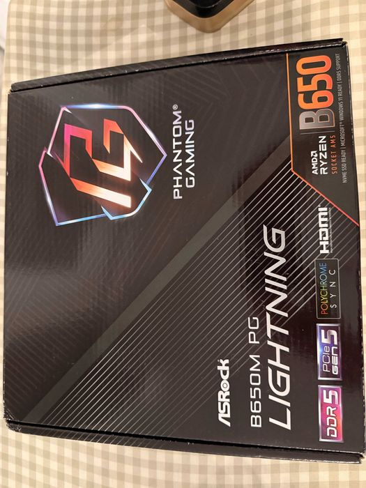 Płyta główna Asrock B650M Lighting AM5 prawie nowa