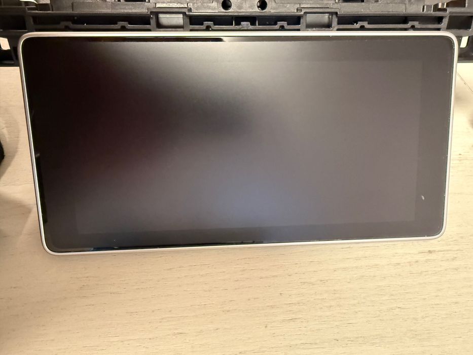 Ekran CarPlay Audi 8.2”