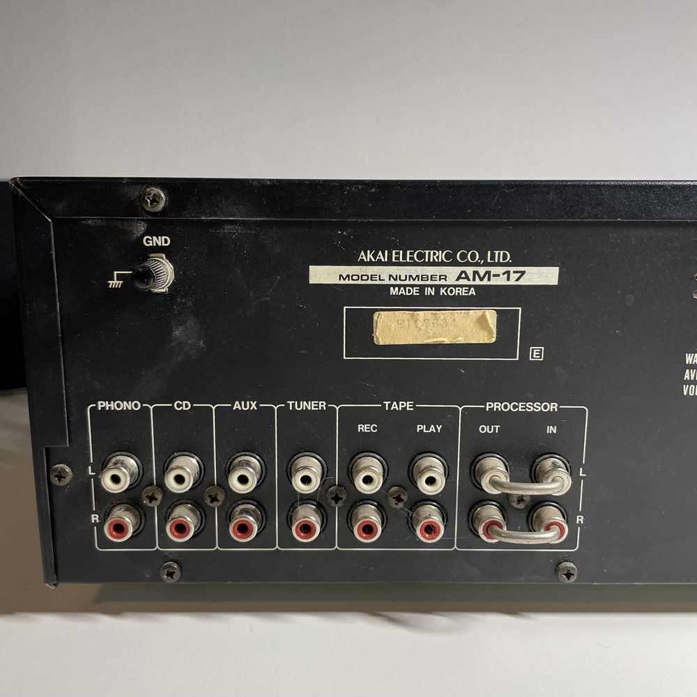 Amplituner AKAI AM-17