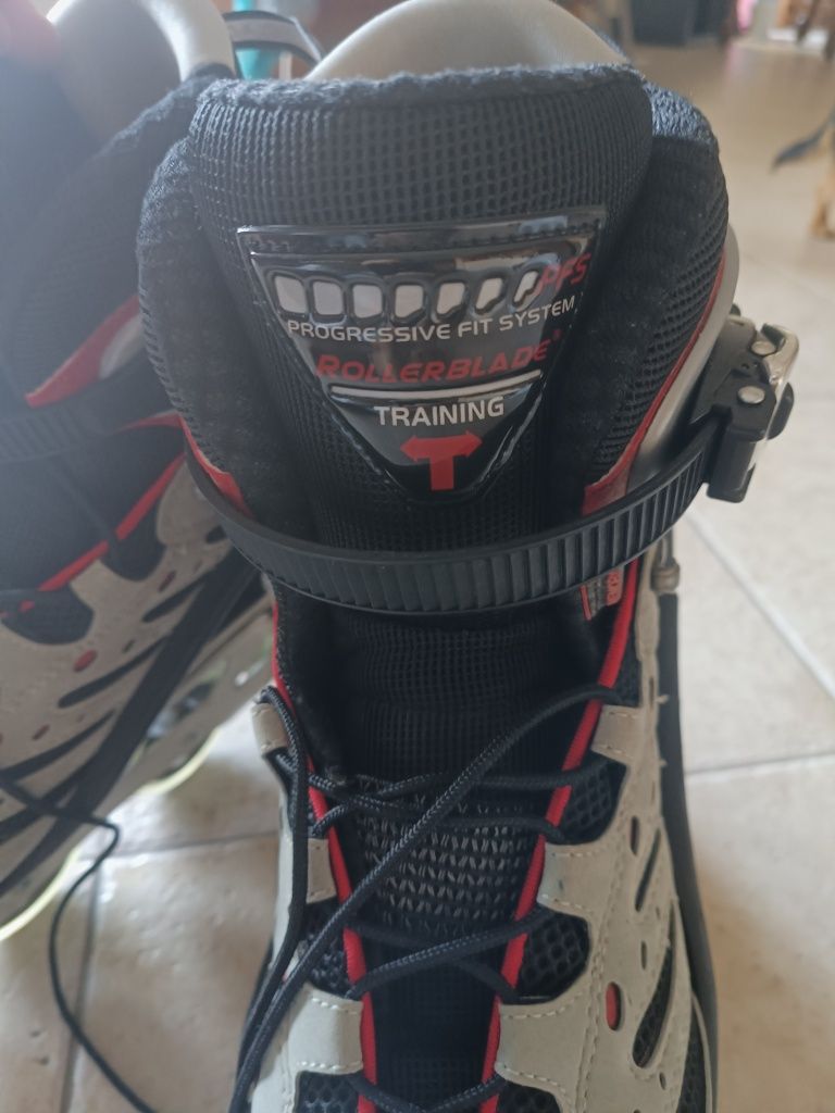 Patins em Linha Rollerblade