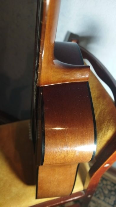 Гитара Yamaha акустическая