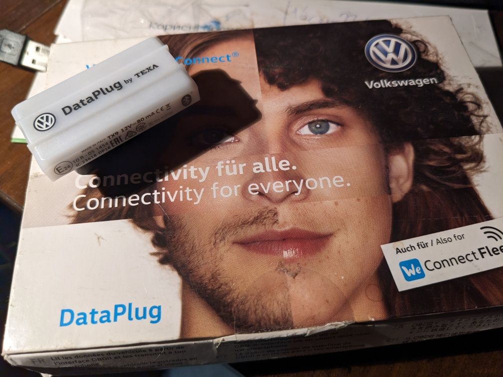 Volkswagen connect dataplug