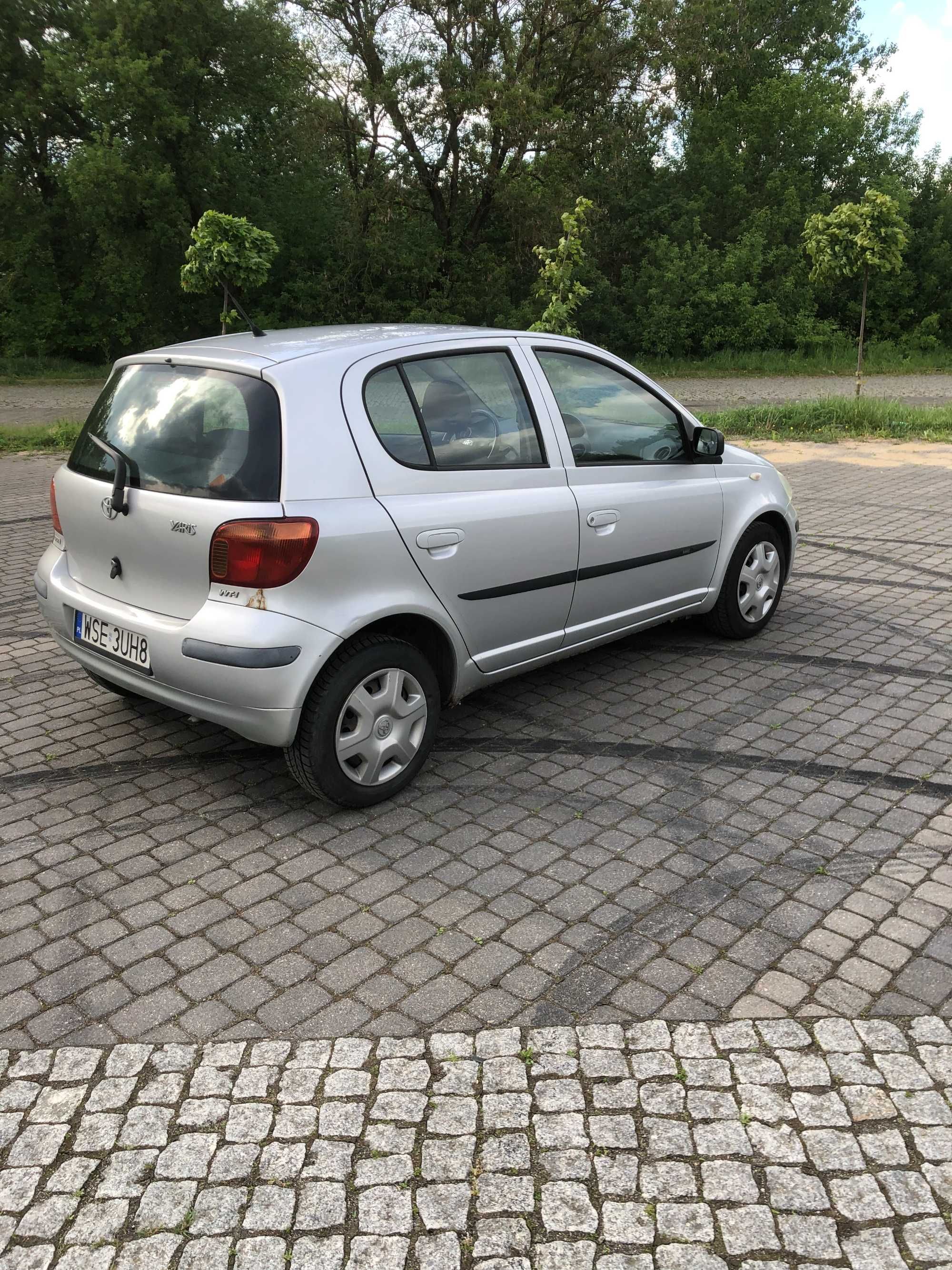 Toyota Yaris 2004 Rok