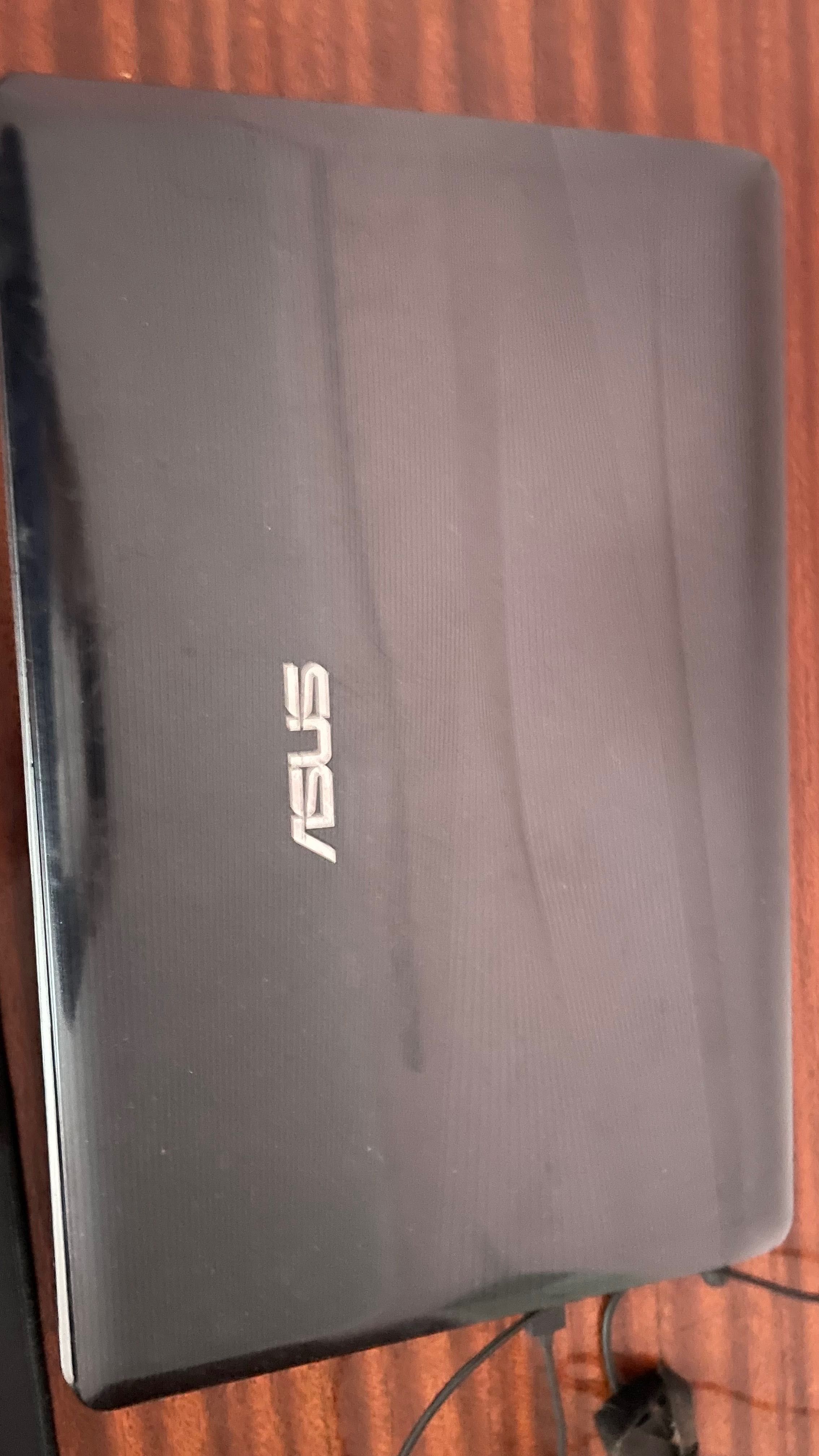 Ноутбук ASUS робочий
