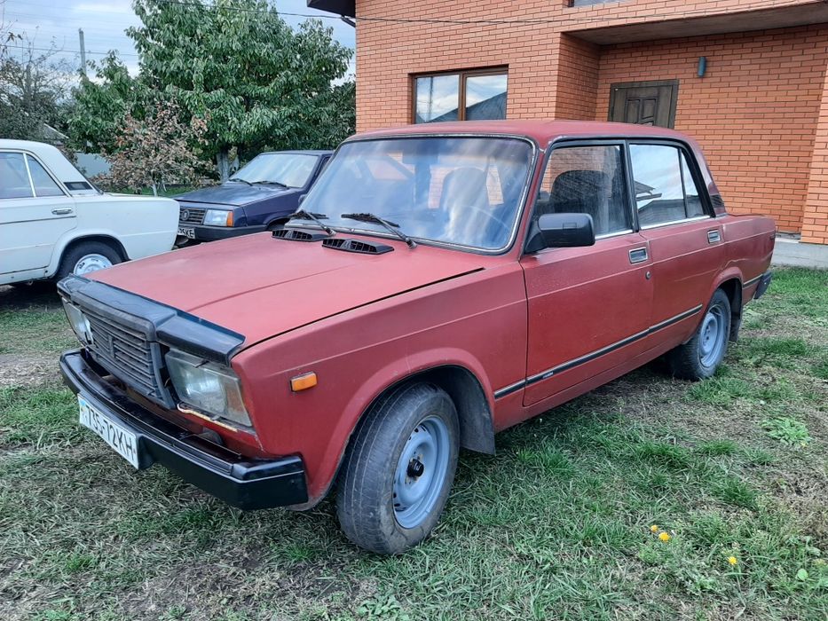 Продам Ваз 2107 бензин