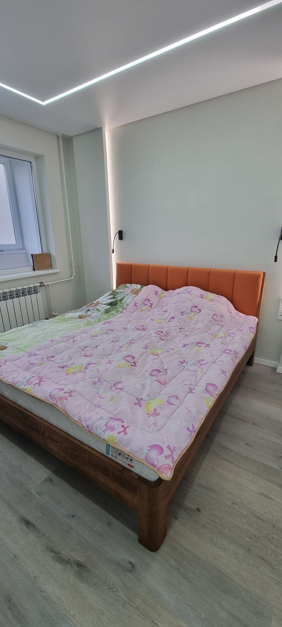 Продам 3к кв м.Науки, ул.Новгородская