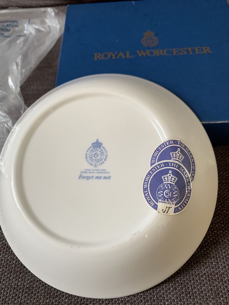 Тарелка Royal Worcester