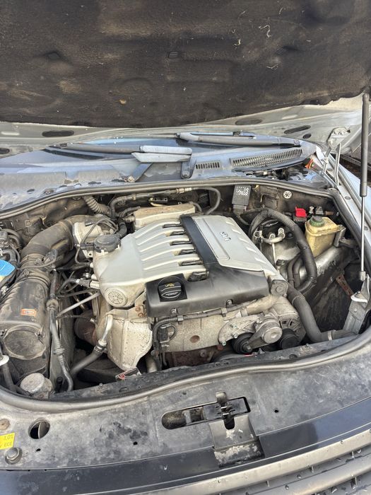 Touareg 7L zderzak błotnik maska drzwi skrzynia fotel koła szyba hak