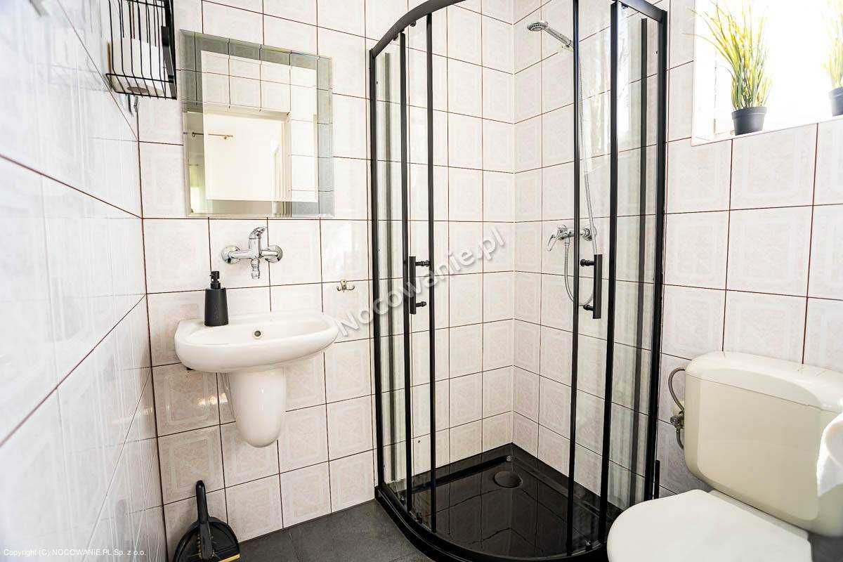 Tanie pokoje 2-osobowe z patio w CENTRUM ŁEBY