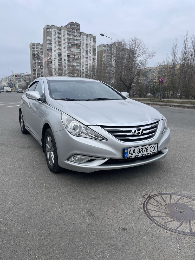 Hyundai Sonata 2012