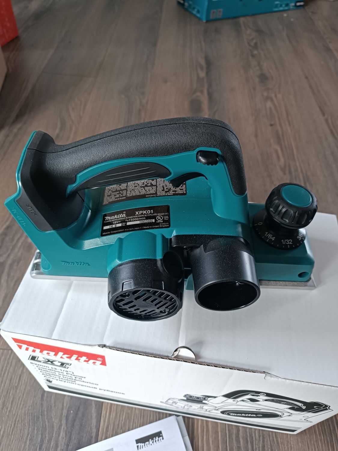 Акумуляторний рубанок Makita XPK01.18v.