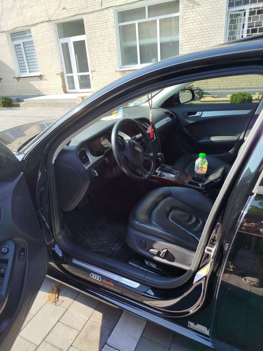 Audi A4 B8 Quattro 2.0 TFSI 2011 року