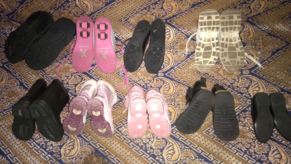 Продам взуття різне