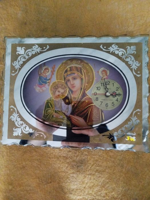 Часы настенные разные. (договорная).