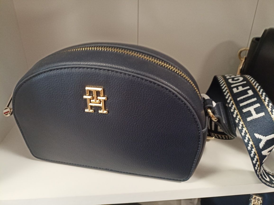 Torebki Tommy Hilfiger