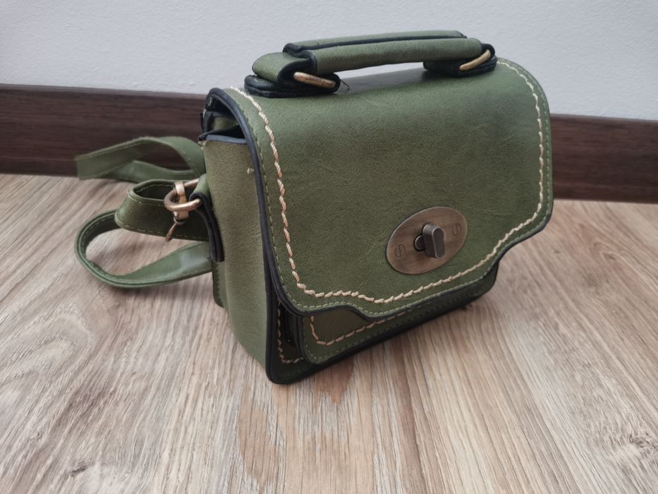 Sprzedam torebkę na pasku