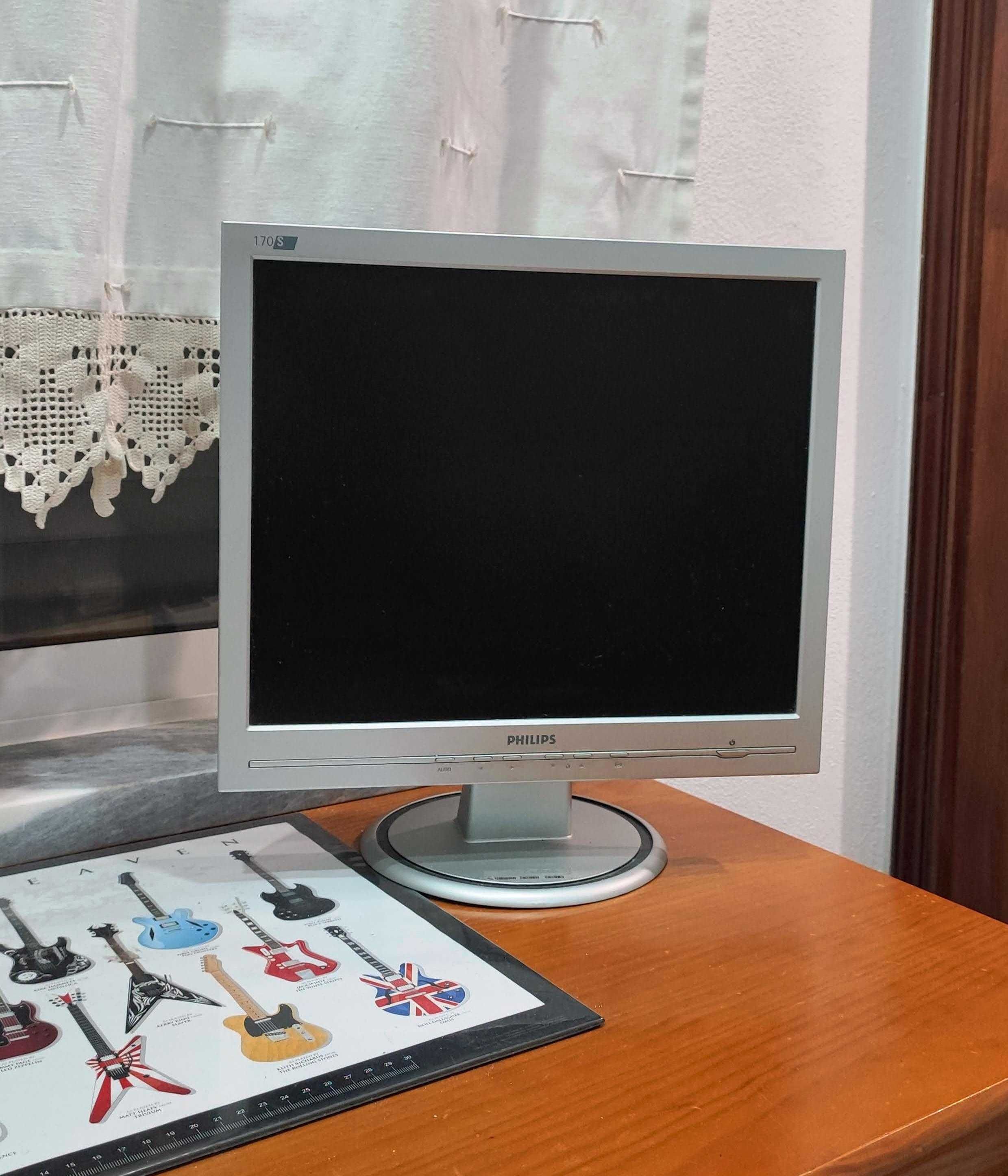 Monitores LCD Philips e HP Pavilion