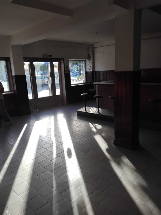 Espaço destinado a comércio - centro Palhaça - Oliveira do Bairro