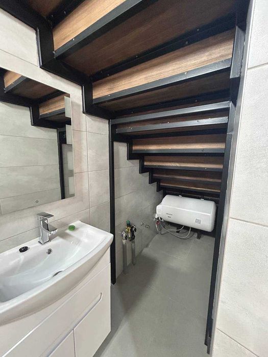 Продаж ТаунХаусу  з ремонтом та меблями