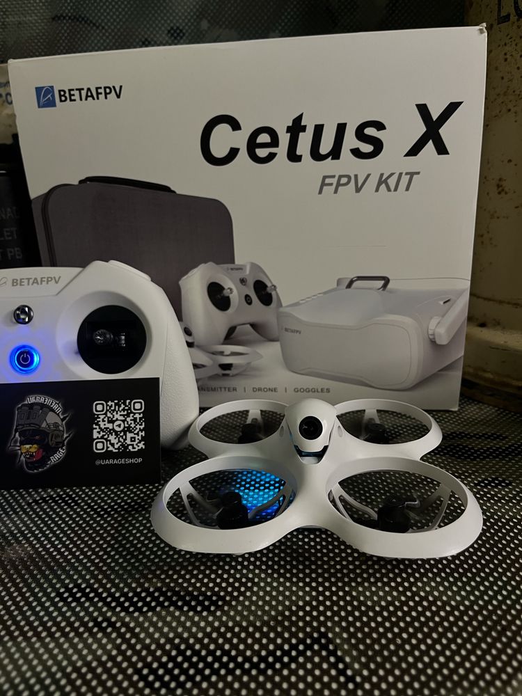 Комплект: Cetus X, зарядне BetaFPV з 6 портами та 4 акб на 550mha!