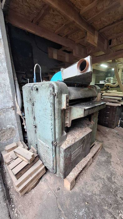 Продам рейсмус по дереву ширина 640мм на 4 ножа