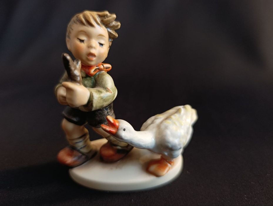 Figurka kolekcjonerska z serii Goebel