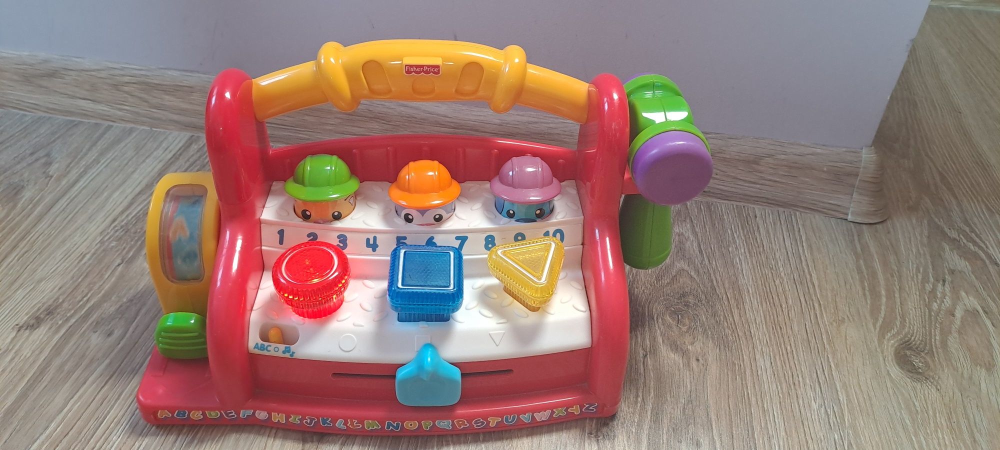 Muzyczny warsztat z narzędziami Fisher Price