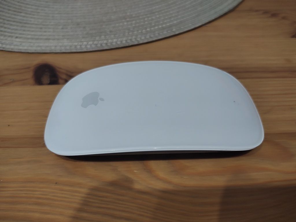 Magic mouse Apple iPad bezdotykowa model A1657 plus keyboard