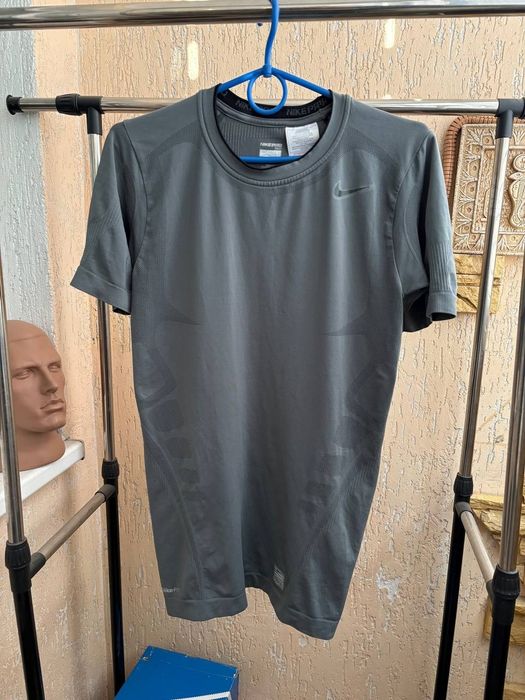 Оригінальна термо футболка Nike pro