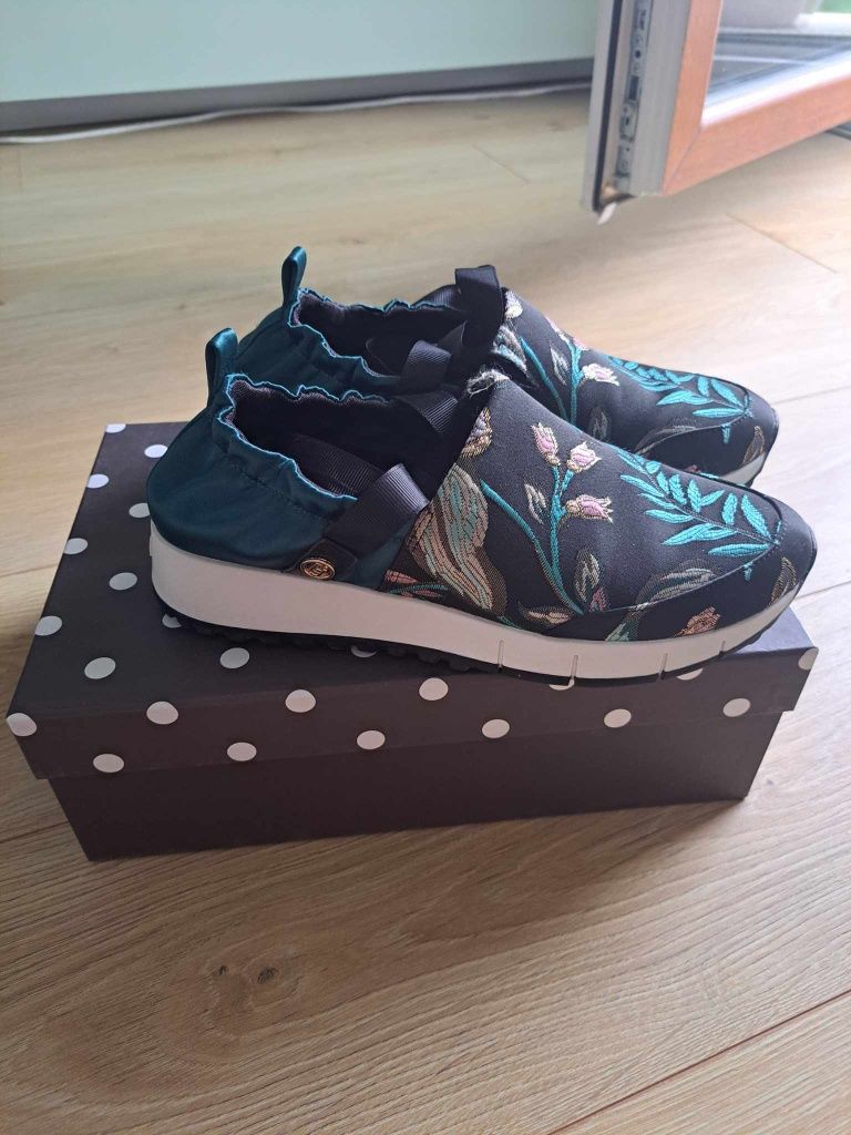 Buty typu mokasyny