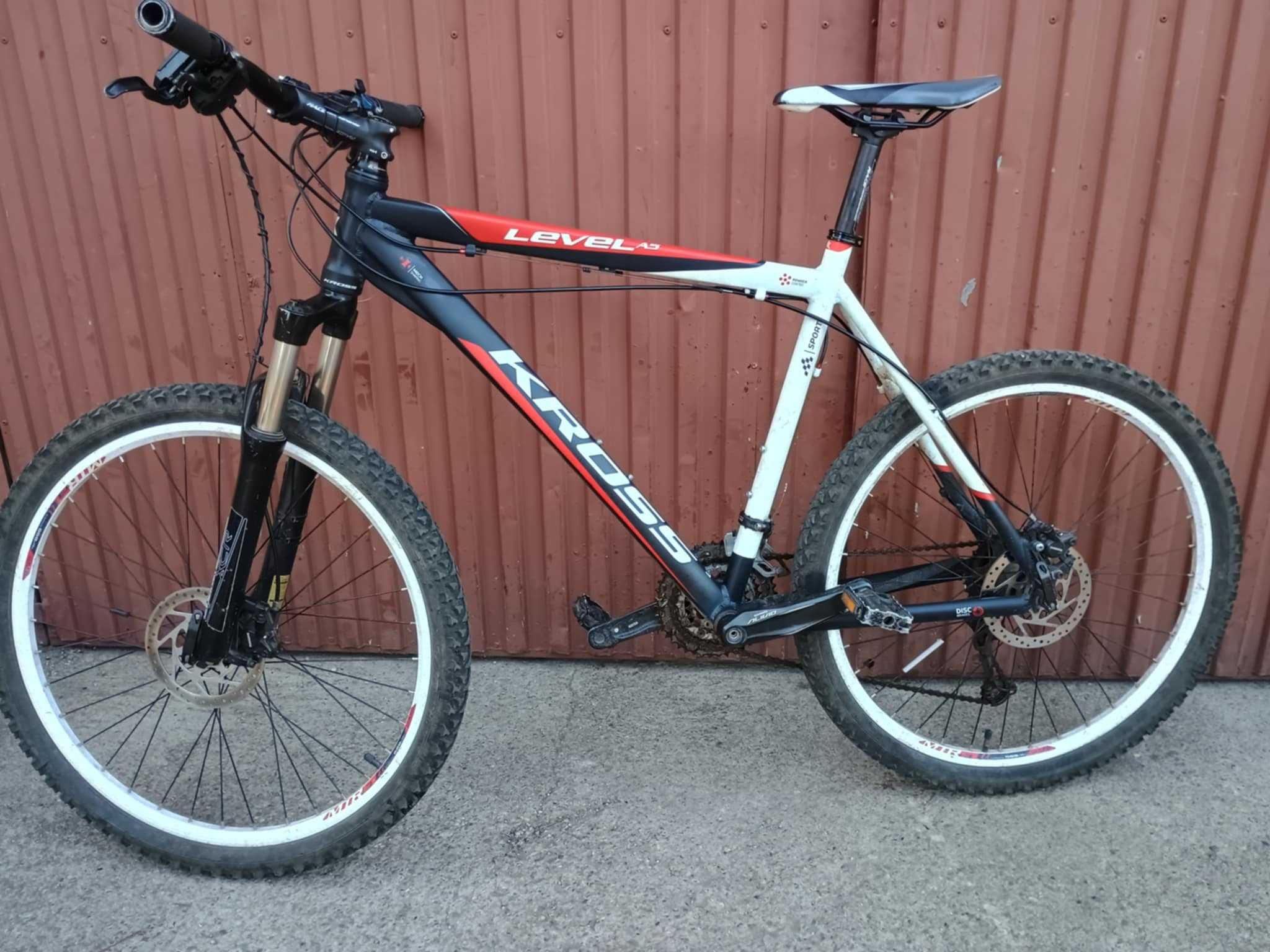 Rower KROSS LEVEL A5 , rama L , koła 26'