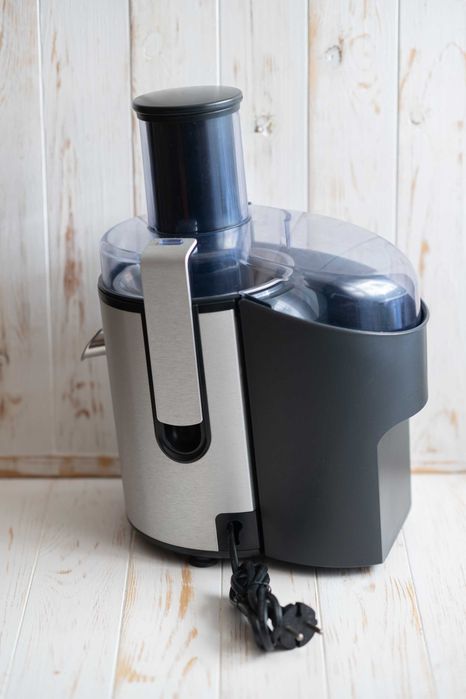 Продам Соковижималка відцентрова Phillips