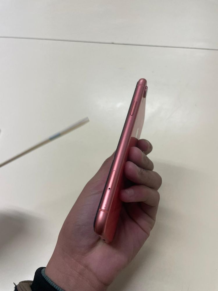 troco iPhoneXr troco por outro timpo de telemovel