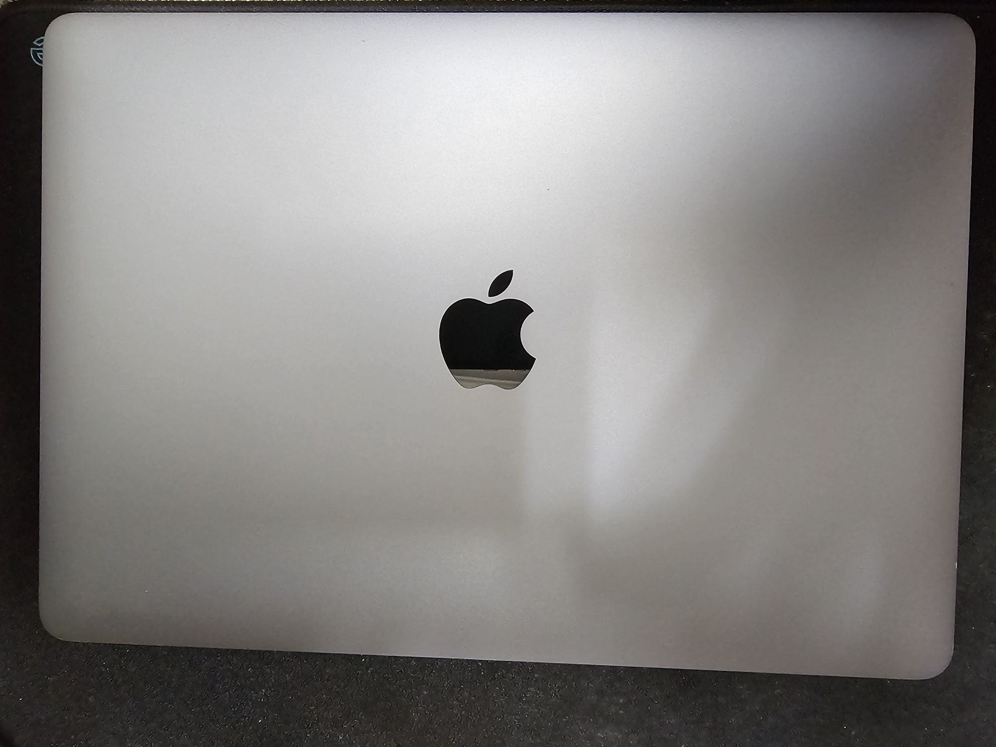 Macbook Pro 13' i5 2,9 256gb