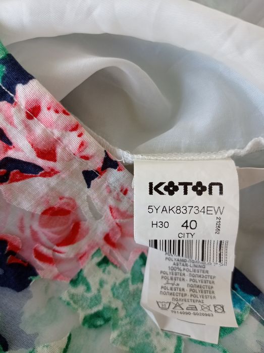 Piękna, romantyczna sukienka R.40 wiskoza, stan bdb