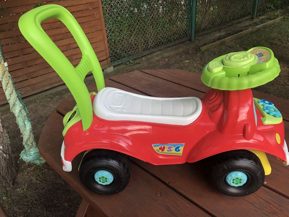 Auto jeździk pchacz Clementoni
