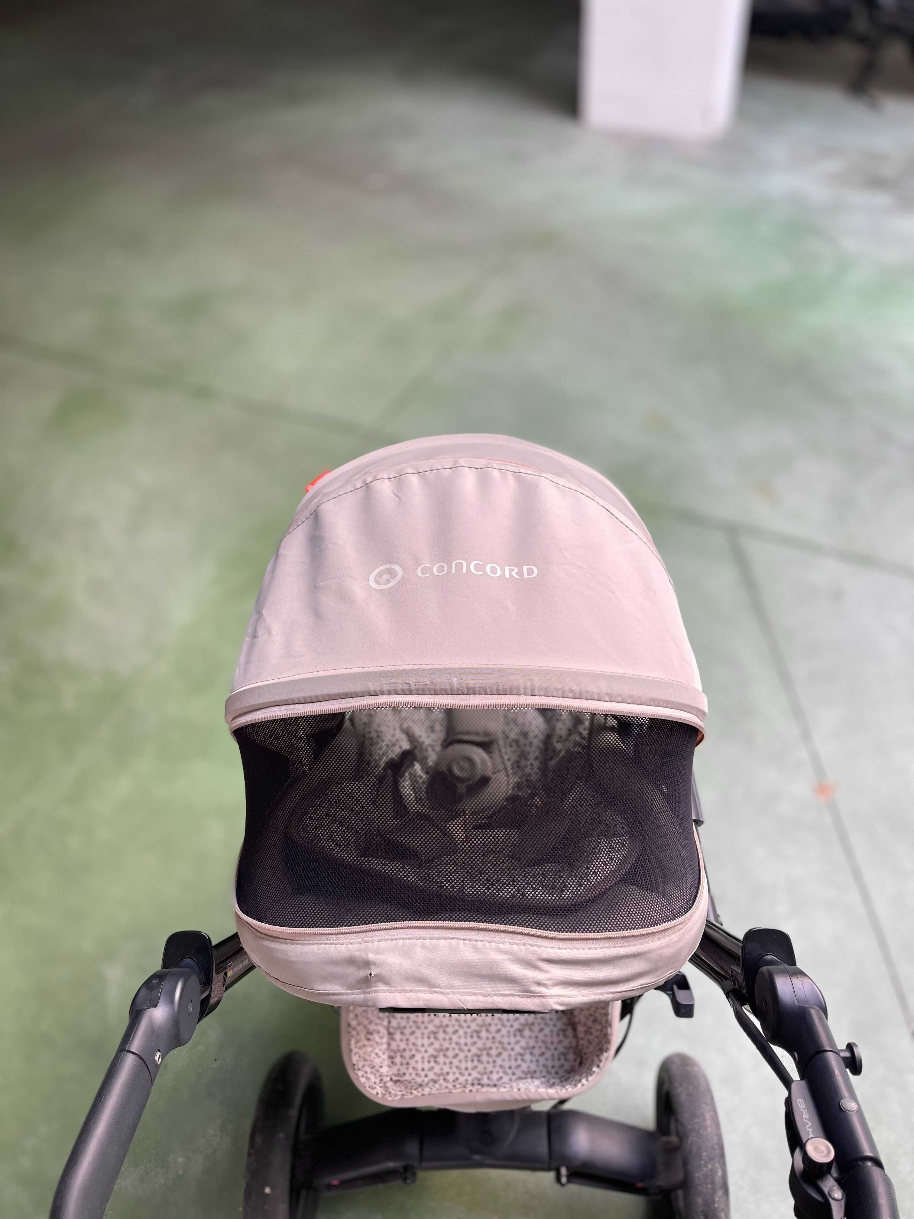 Duo Concord Neo Carrinho + Alcofa + Base Isofix