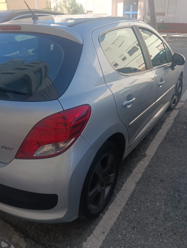 Peugeot 207 1.6 HDI