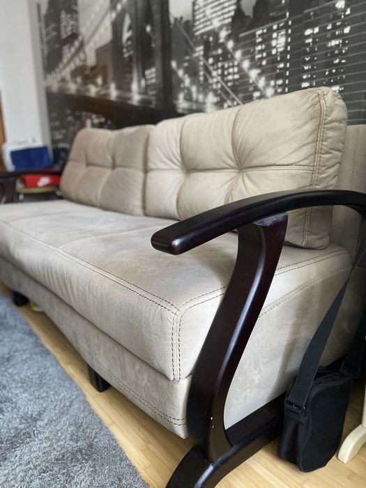 діван в чудовому стані