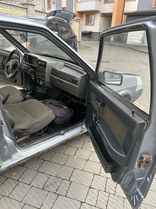 Знаходиться м. Іф